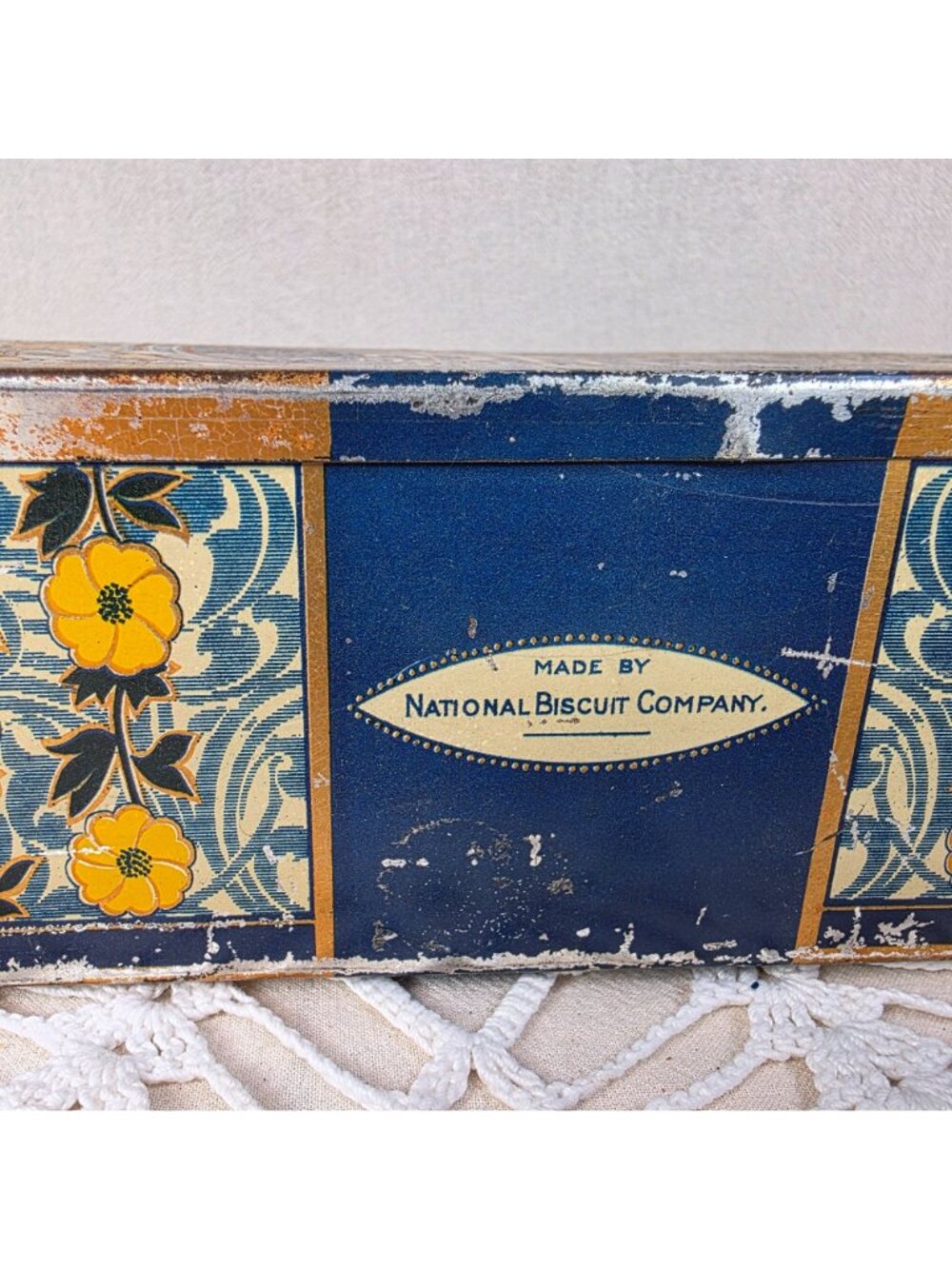 Antique Butter Thin Biscuit Tin National Biscuit Co Hinged lid Advertising Box - Picture 3 of 8